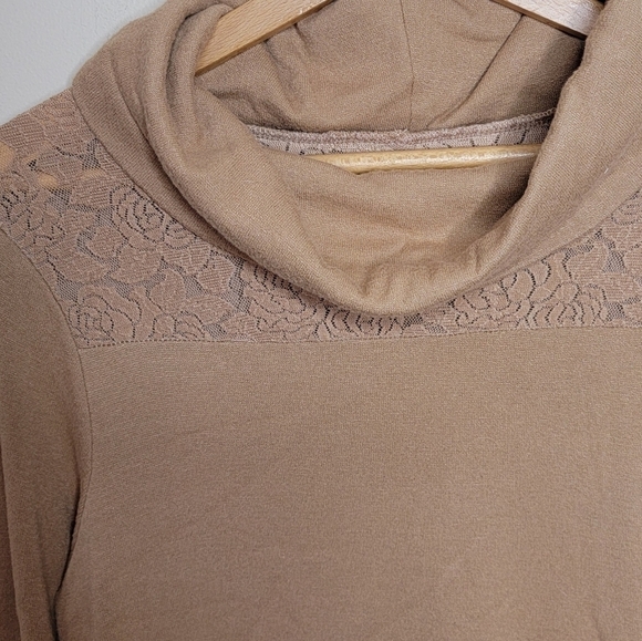 Kori | Tan Cowl Neck Sweater with Lace Upper Size Medium - Picture 4 of 4